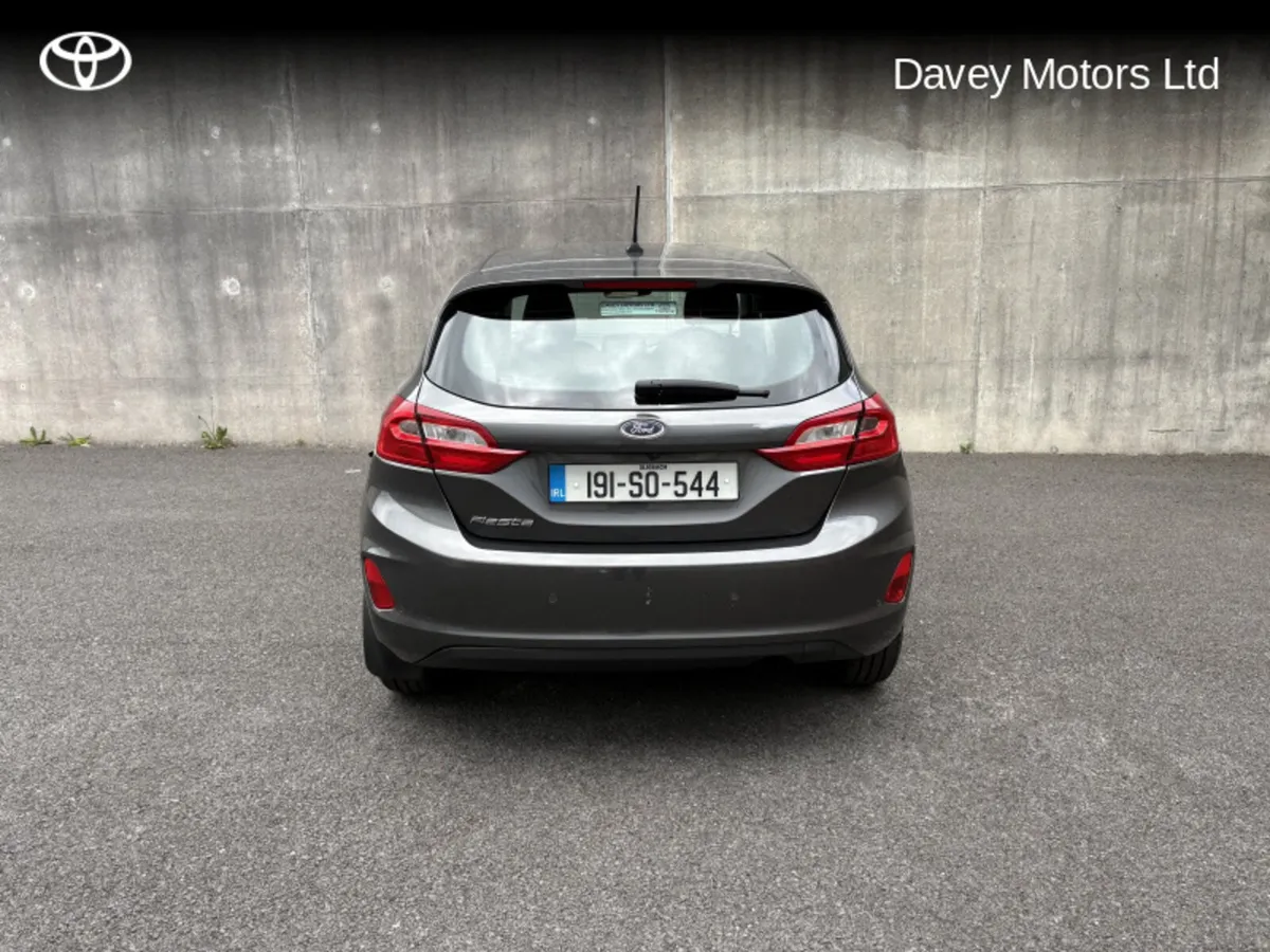 Ford Fiesta TITANIUM 1.5 TDCI 85PS 6 5DR 6SPS - Image 3