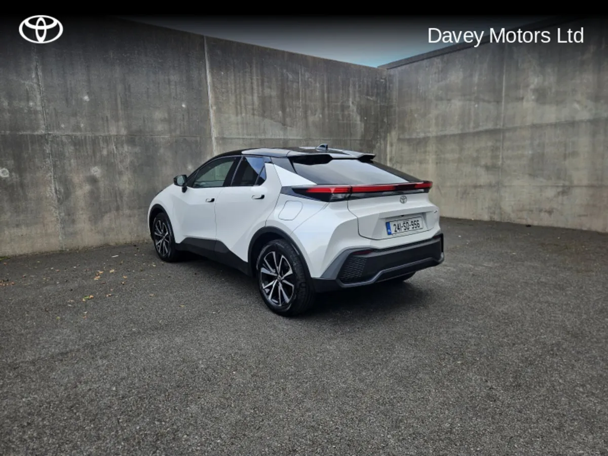 Toyota C-HR 2.0 - Image 2