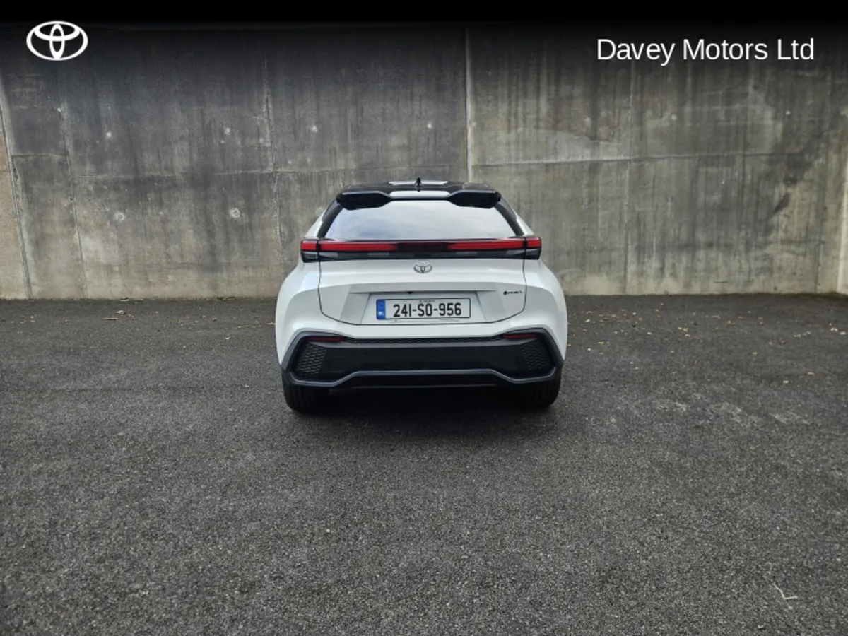 Toyota C-HR 2.0 - Image 4