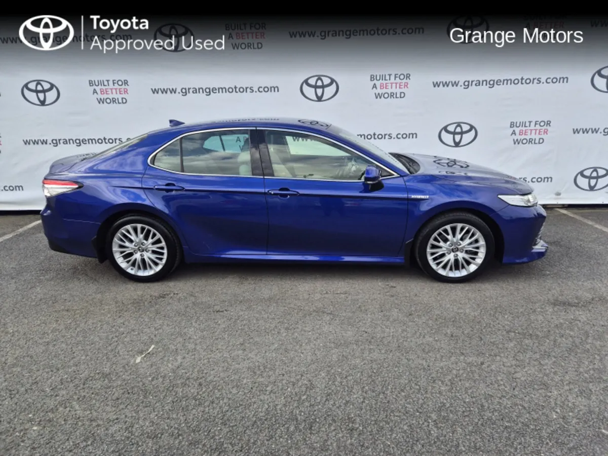 Toyota Camry 2.5 HYBRID PLATINUM SAL - Image 4