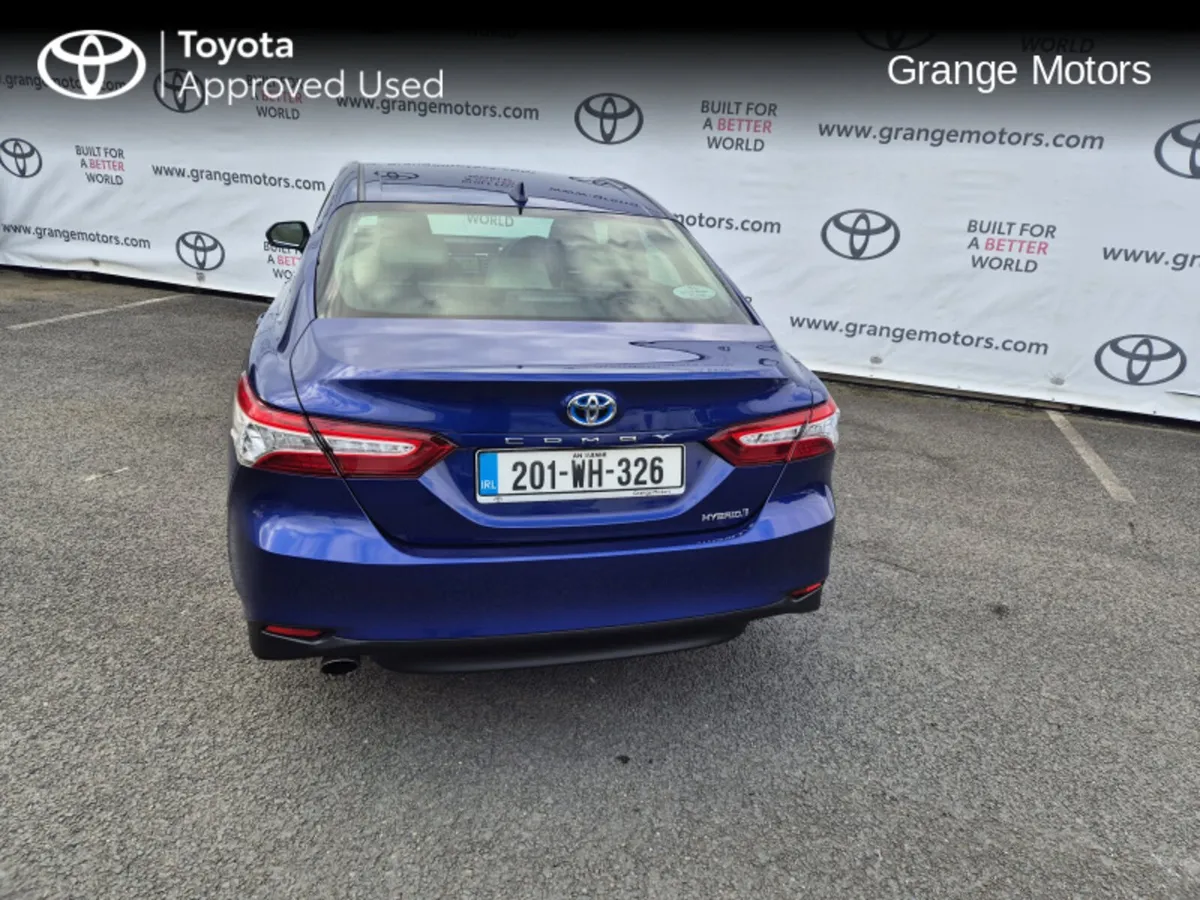 Toyota Camry 2.5 HYBRID PLATINUM SAL - Image 4