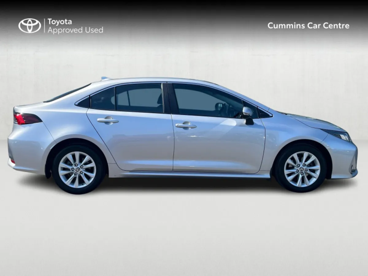 Toyota Corolla COROLLA LUNA SALOON - Image 3