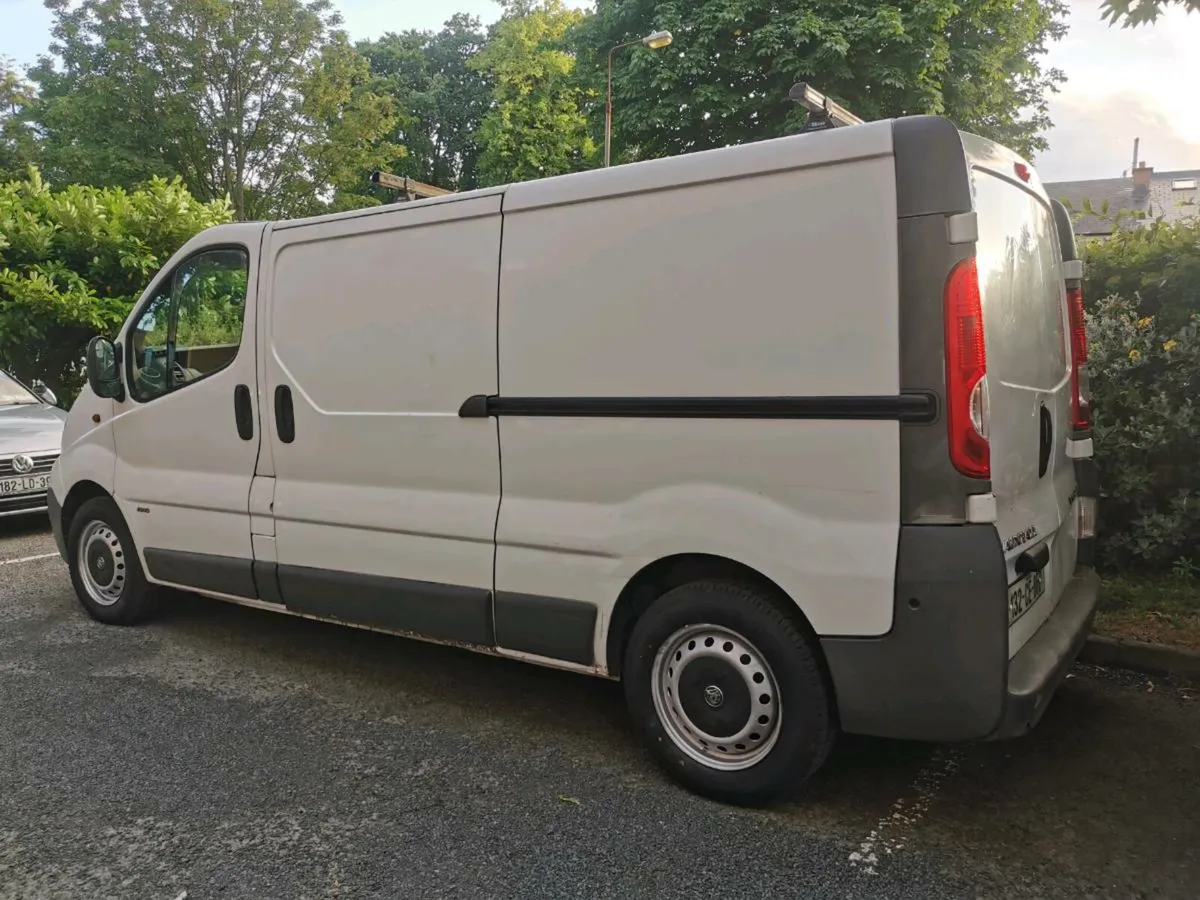 Vivaro - Image 2