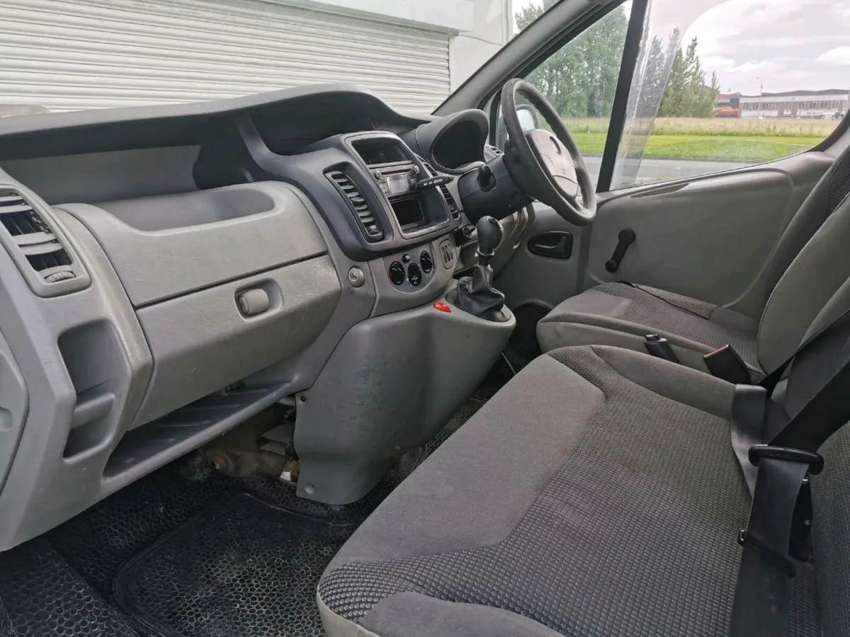 Vivaro - Image 3