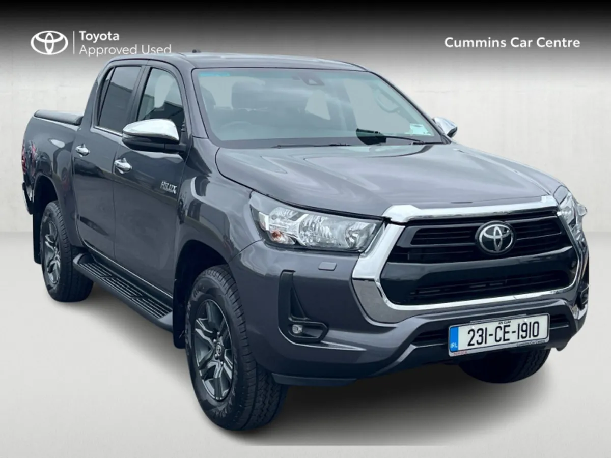Toyota Hilux 2.8 SR5 with VAT - Image 1