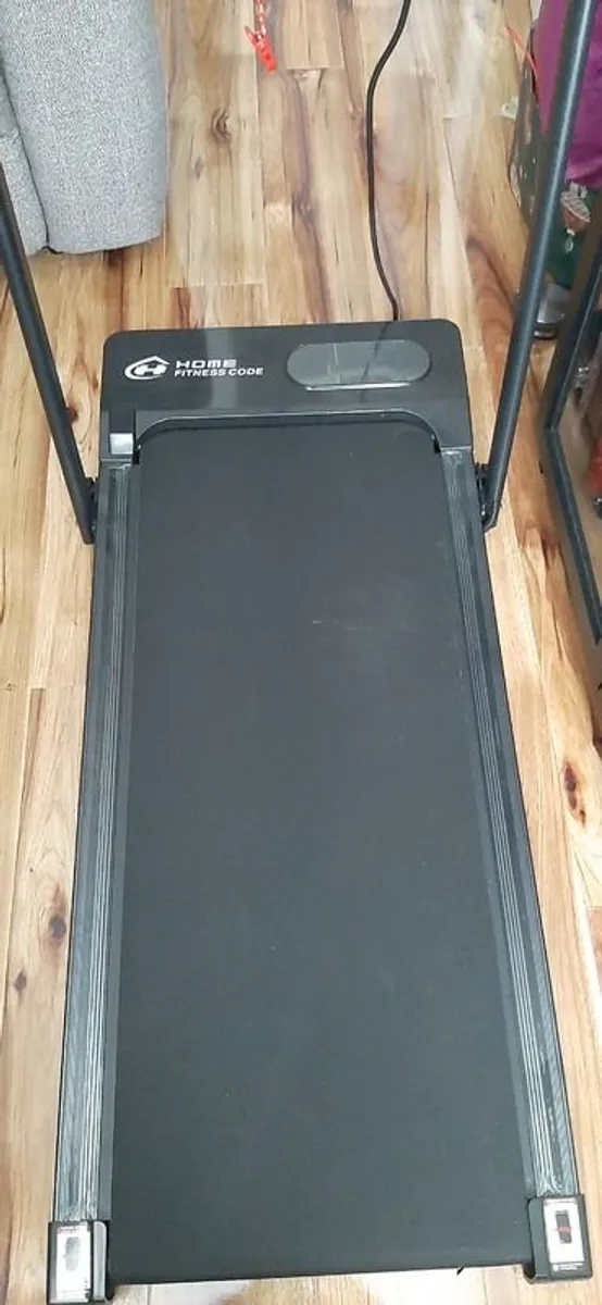 Folding Treadmill - Image 3