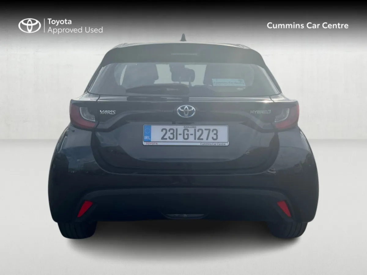 Toyota Yaris 1.5 HYBRID LUNA 4DR AUTO - Image 4