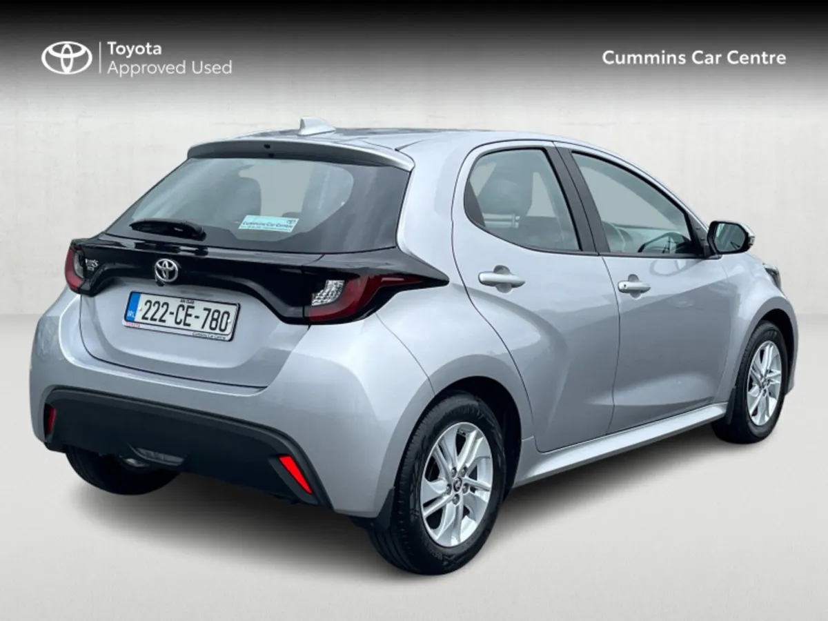 Toyota Yaris 1.0 LUNA 4DR - Image 2