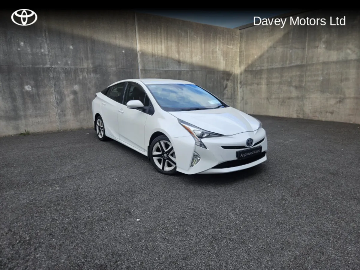 Toyota Prius PRIUS HYBRID LUXURY - Image 1