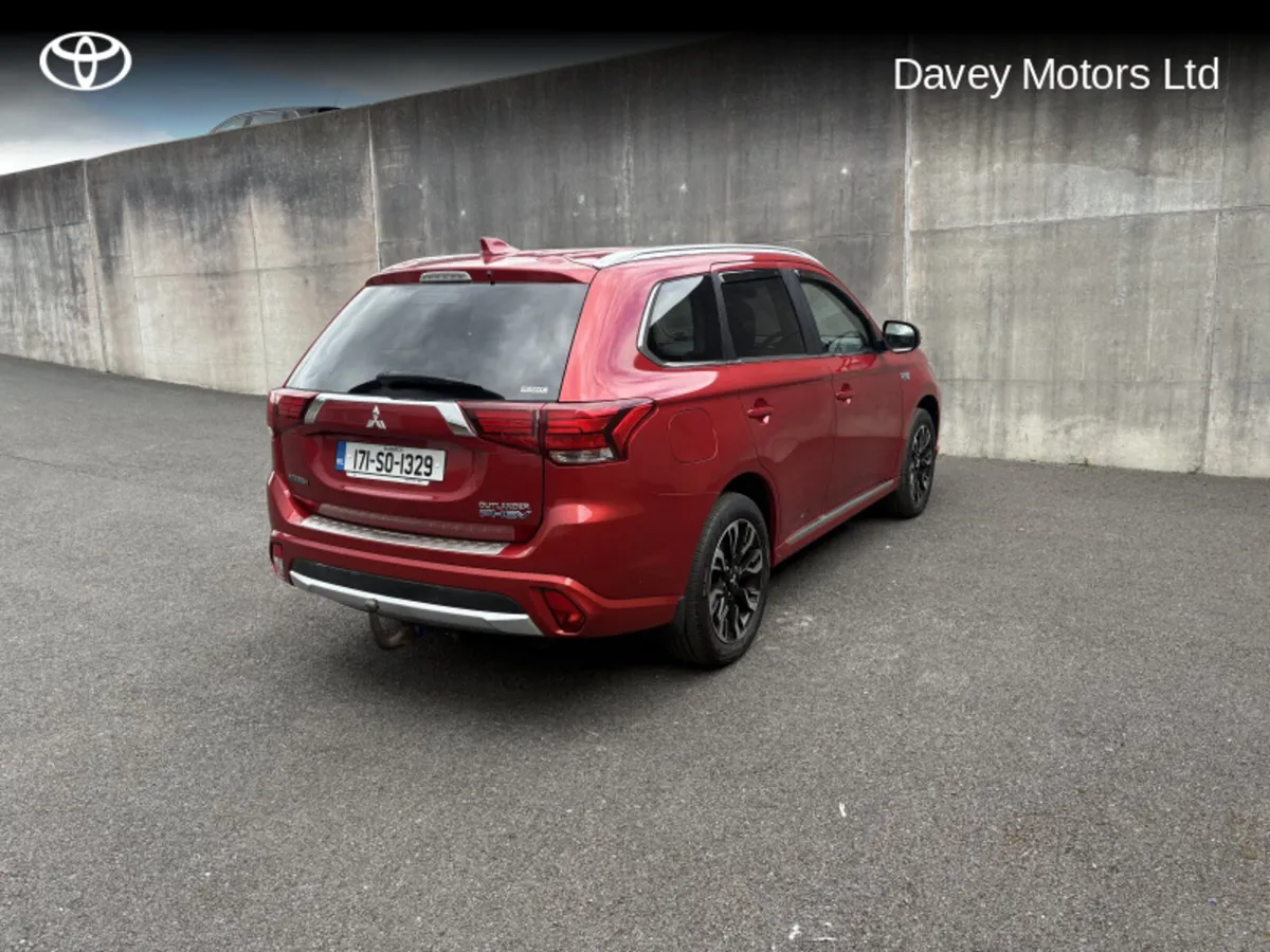Mitsubishi Outlander 2.0 4H PHEV 200BHP 5 5DR AUTO - Image 2