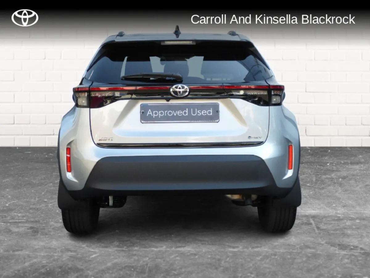 Toyota Yaris Cross Hybrid Luna Sport - Image 4