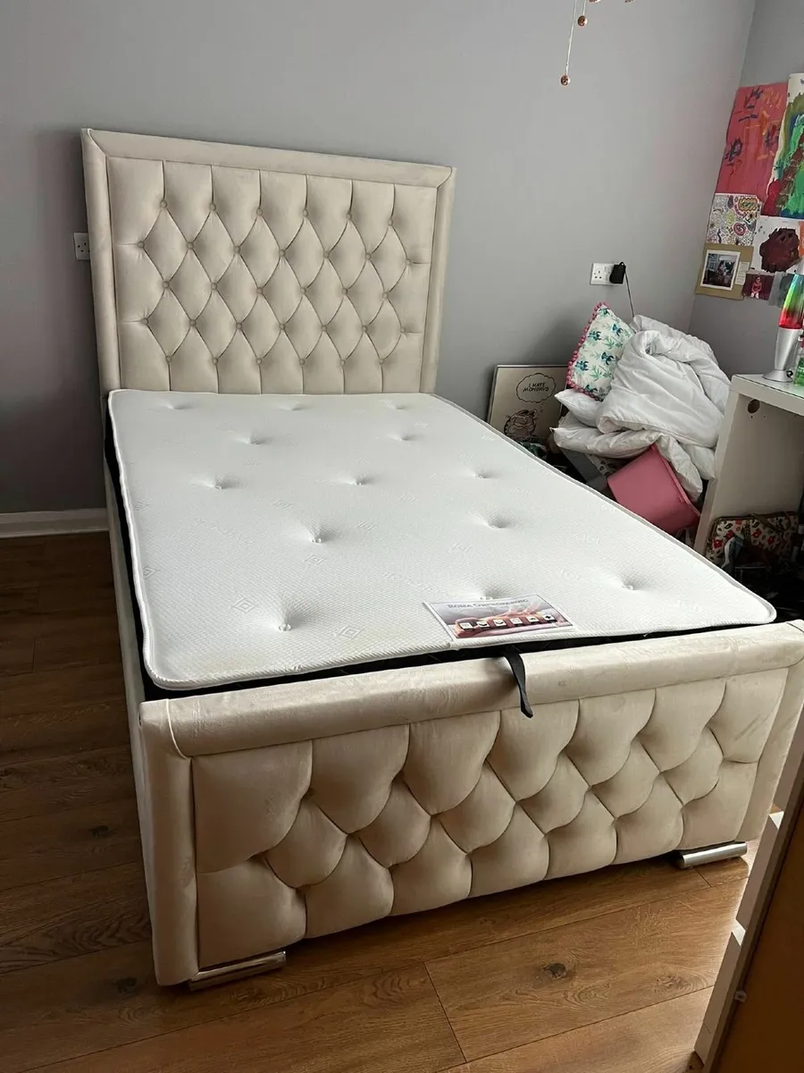 beds - Image 1