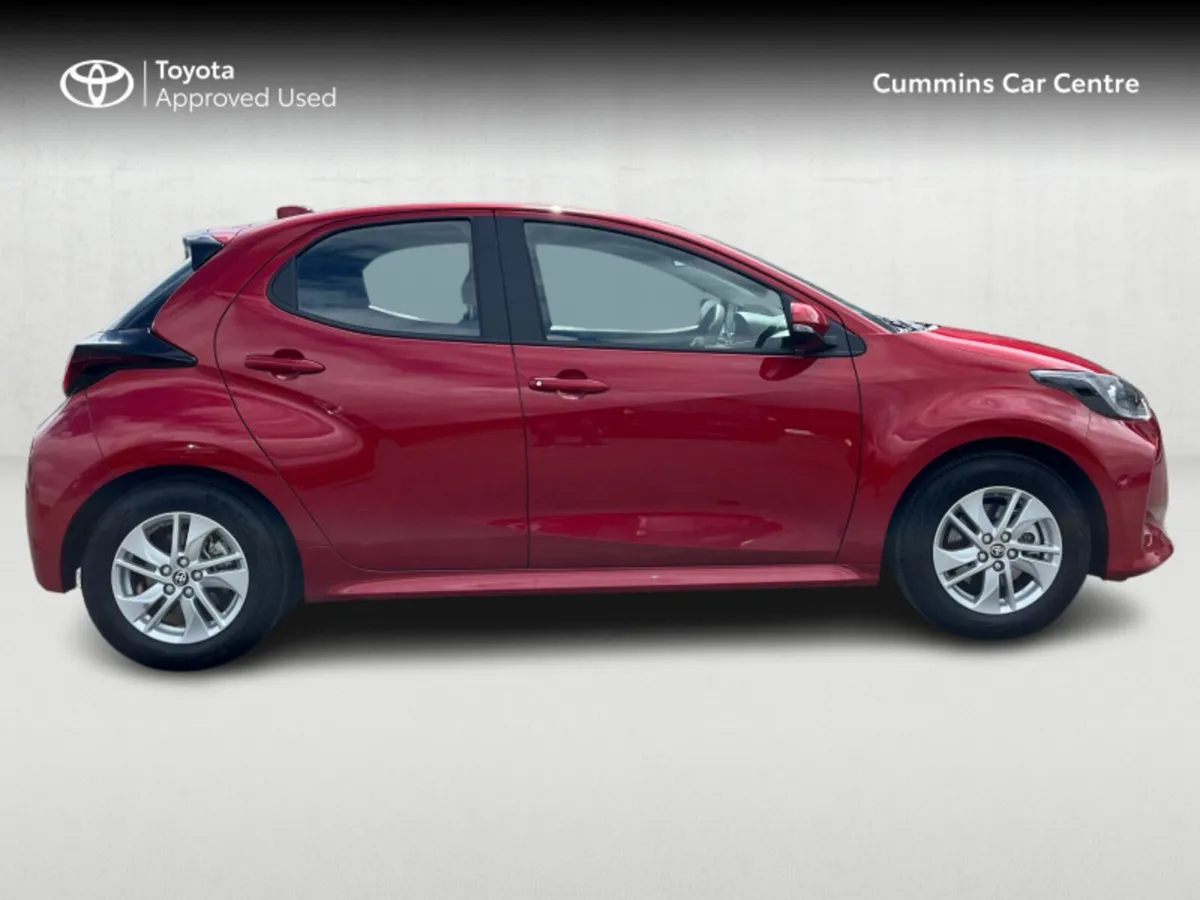 Toyota Yaris YARIS 1.5 HYBRID LUNA - Image 3