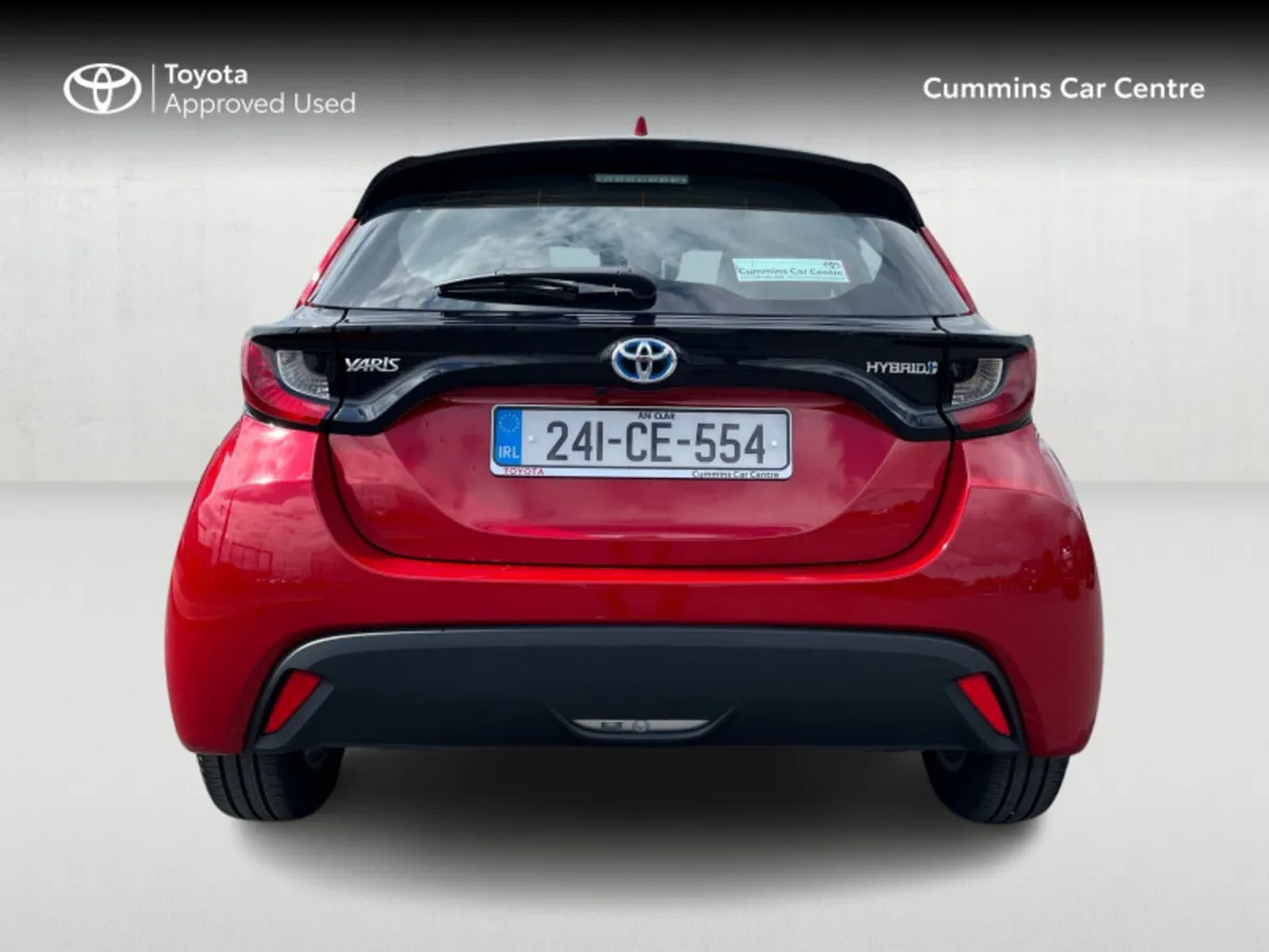Toyota Yaris YARIS 1.5 HYBRID LUNA - Image 4