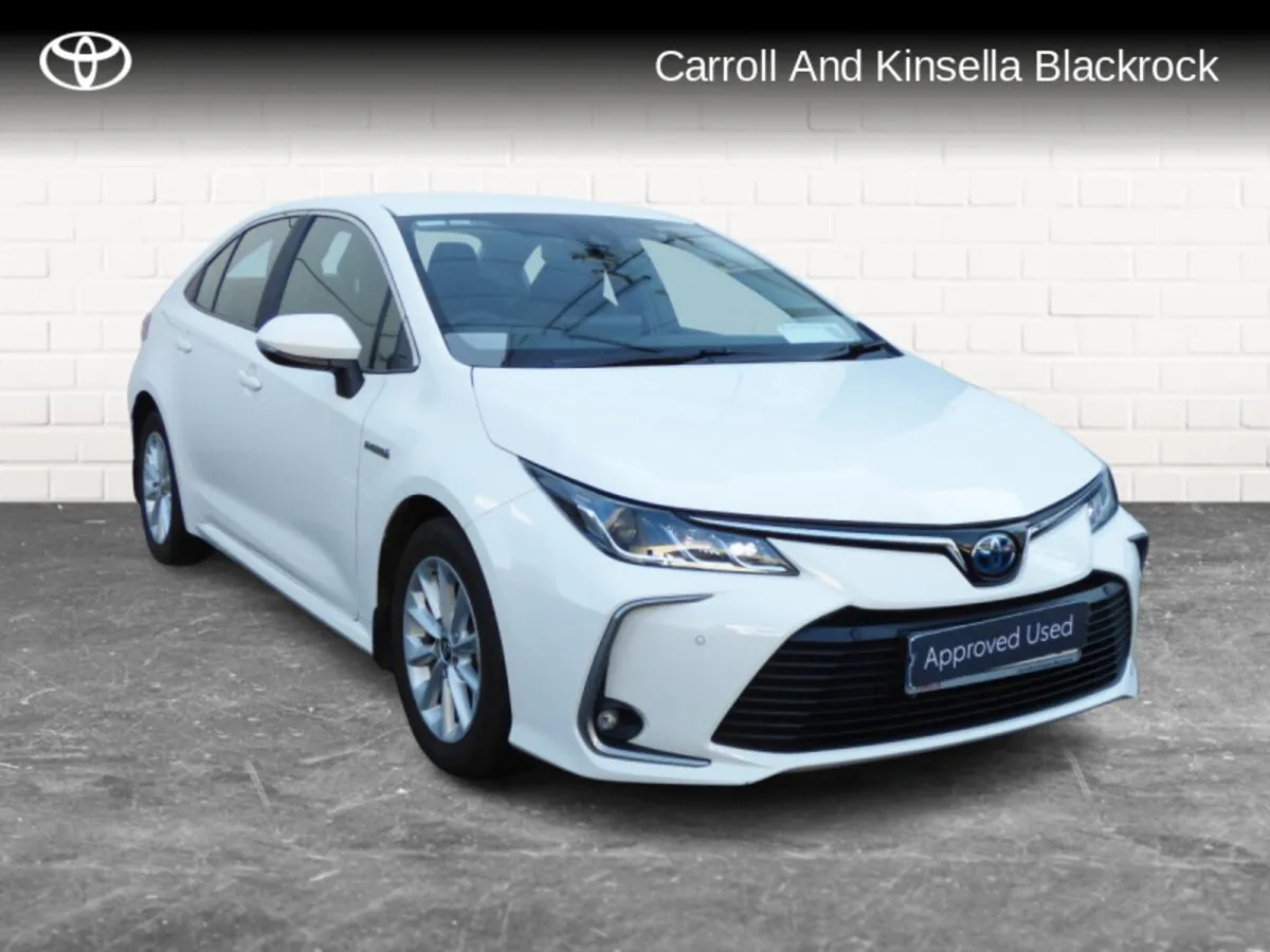 Toyota Corolla Hybrid Luna Saloon - Image 1
