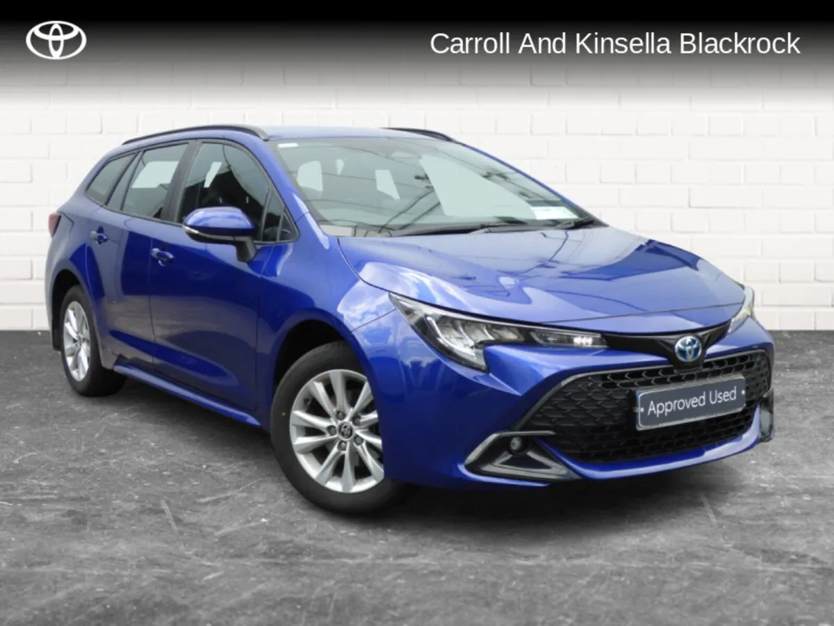 Toyota Corolla Hybrid Luna Touring Sports - Image 1