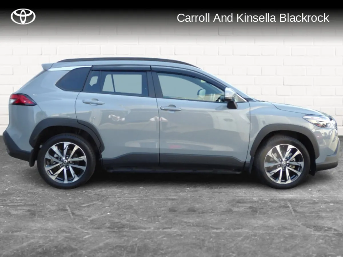 Toyota Corolla Cross Hybrid Sport - Image 3