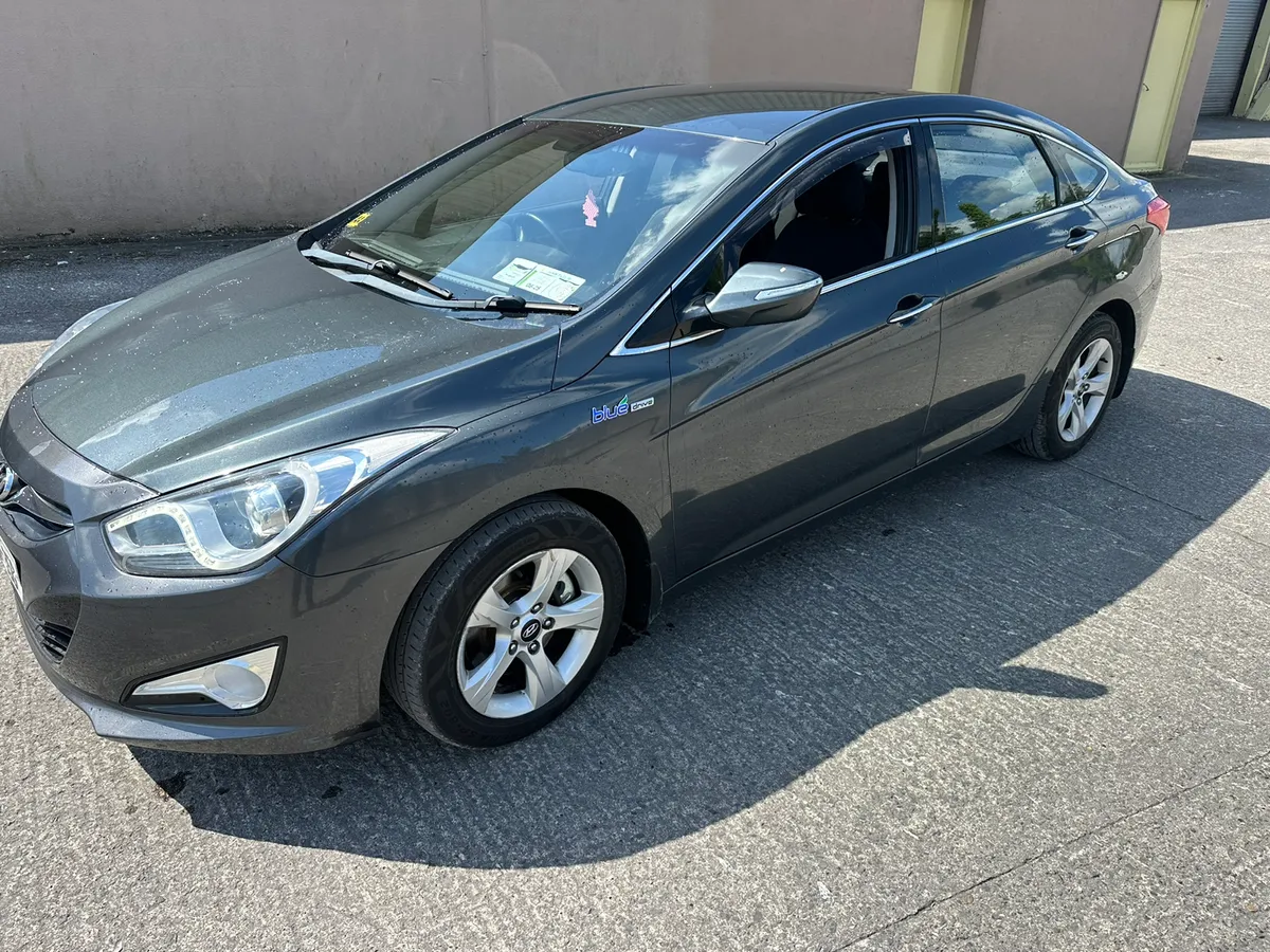 12 Hyundai I40 NCT 2/26 - Image 3