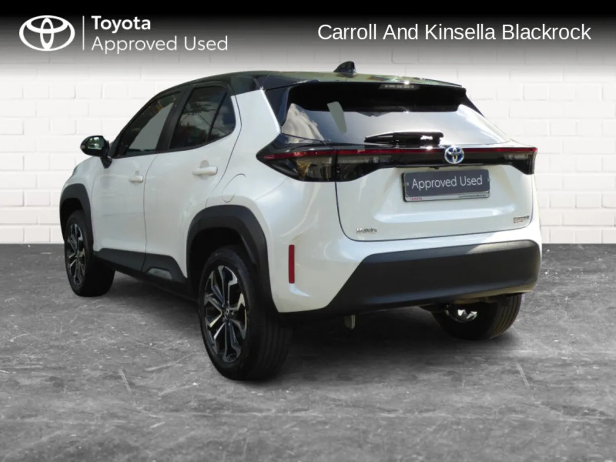 Toyota Yaris Cross Hybrid Luna Sport - Image 2