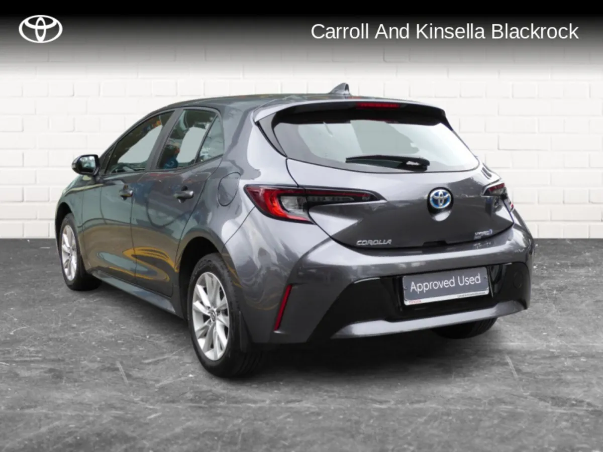 Toyota Corolla Hybrid Luna HB - Image 2