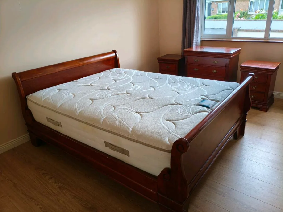 Double Bed ,Chests of drawers,lockers - Image 1