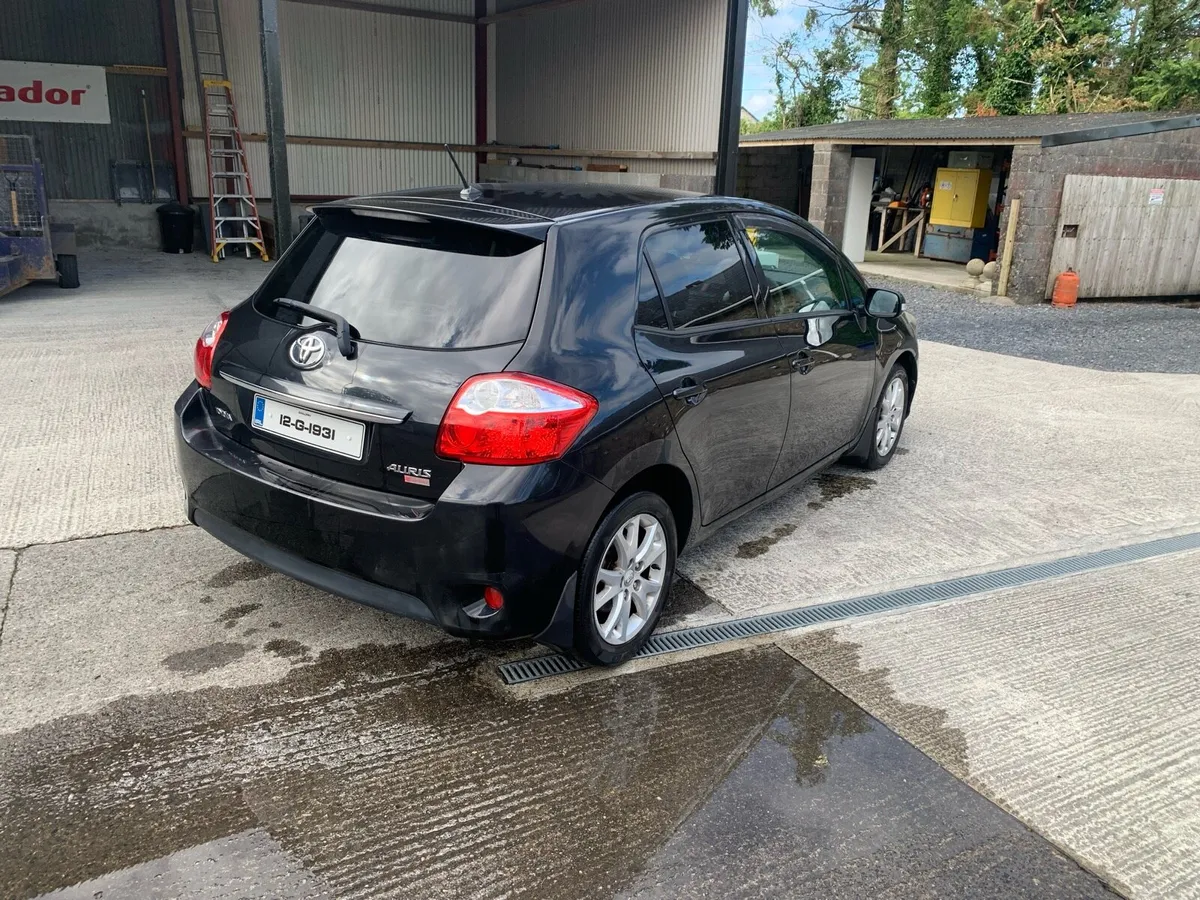 Toyota Auris sport 1.4 diesel - Image 2