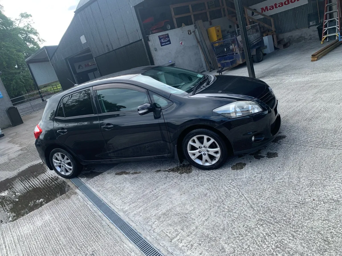 Toyota Auris sport 1.4 diesel - Image 3