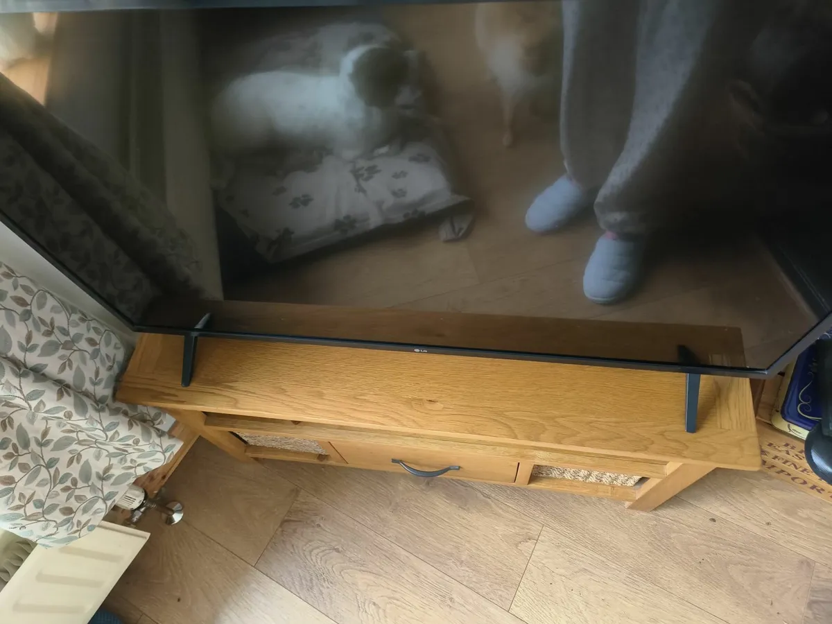 Oak Wood Tv stand - Image 4