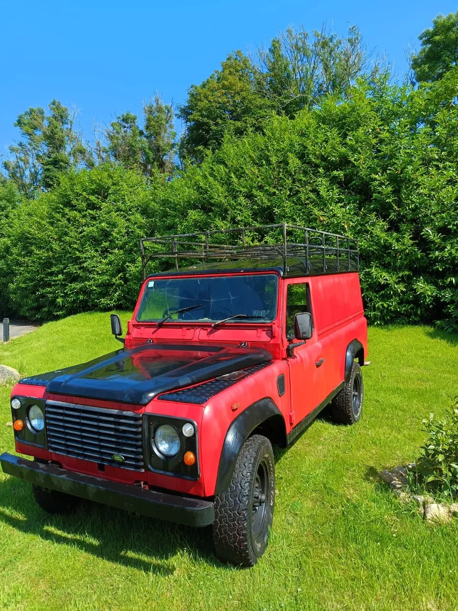 Land Rover defender 110 - Image 1