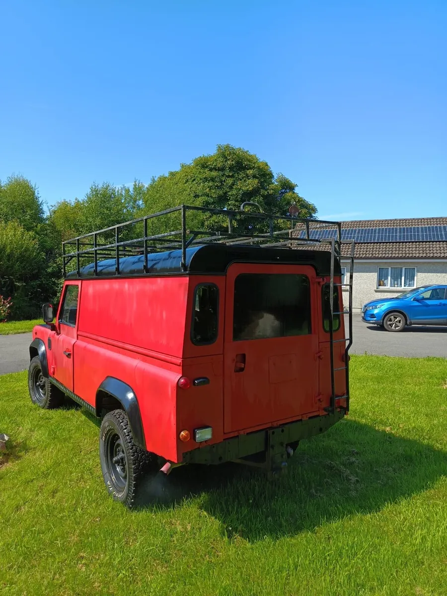 Land Rover defender 110 - Image 3
