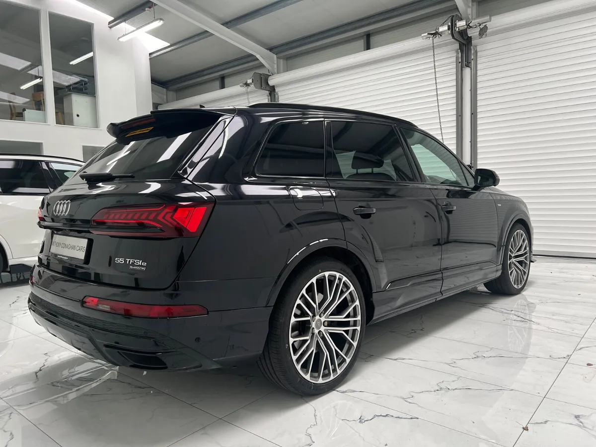 Audi Q7 2021 - Image 4