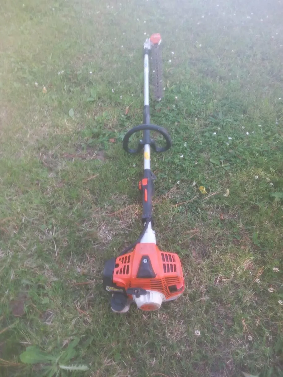 Stihl pole hedge trimmers - Image 1