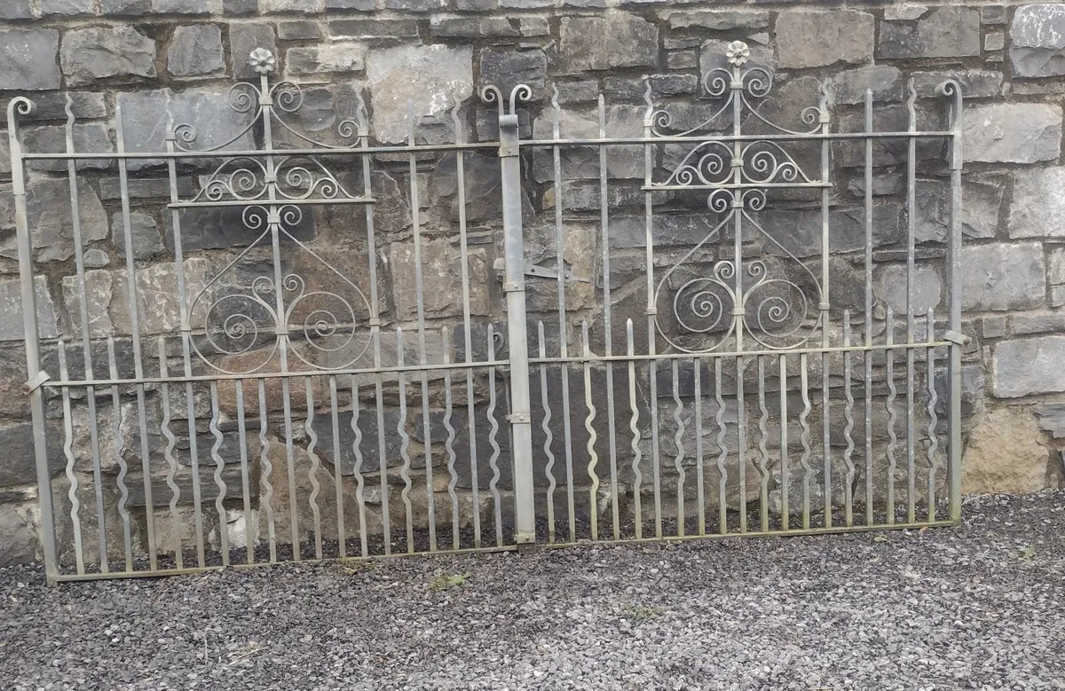 Antique heavy forged entrance gates 9'2 x  4'9 - Image 1