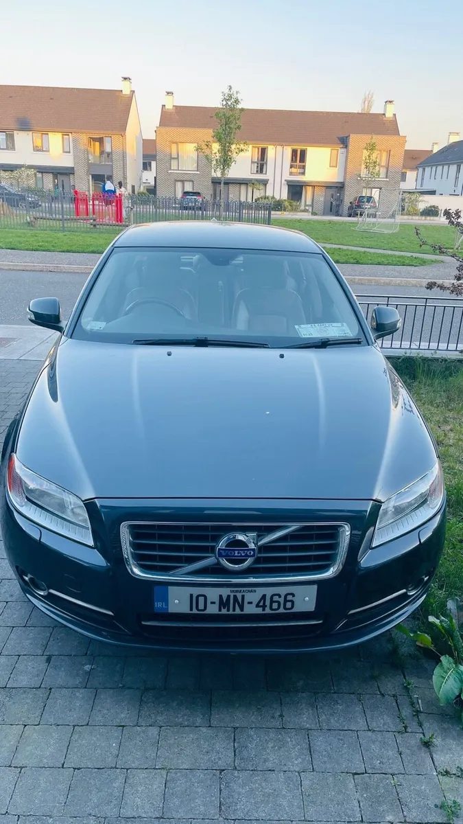 Car - Image 1