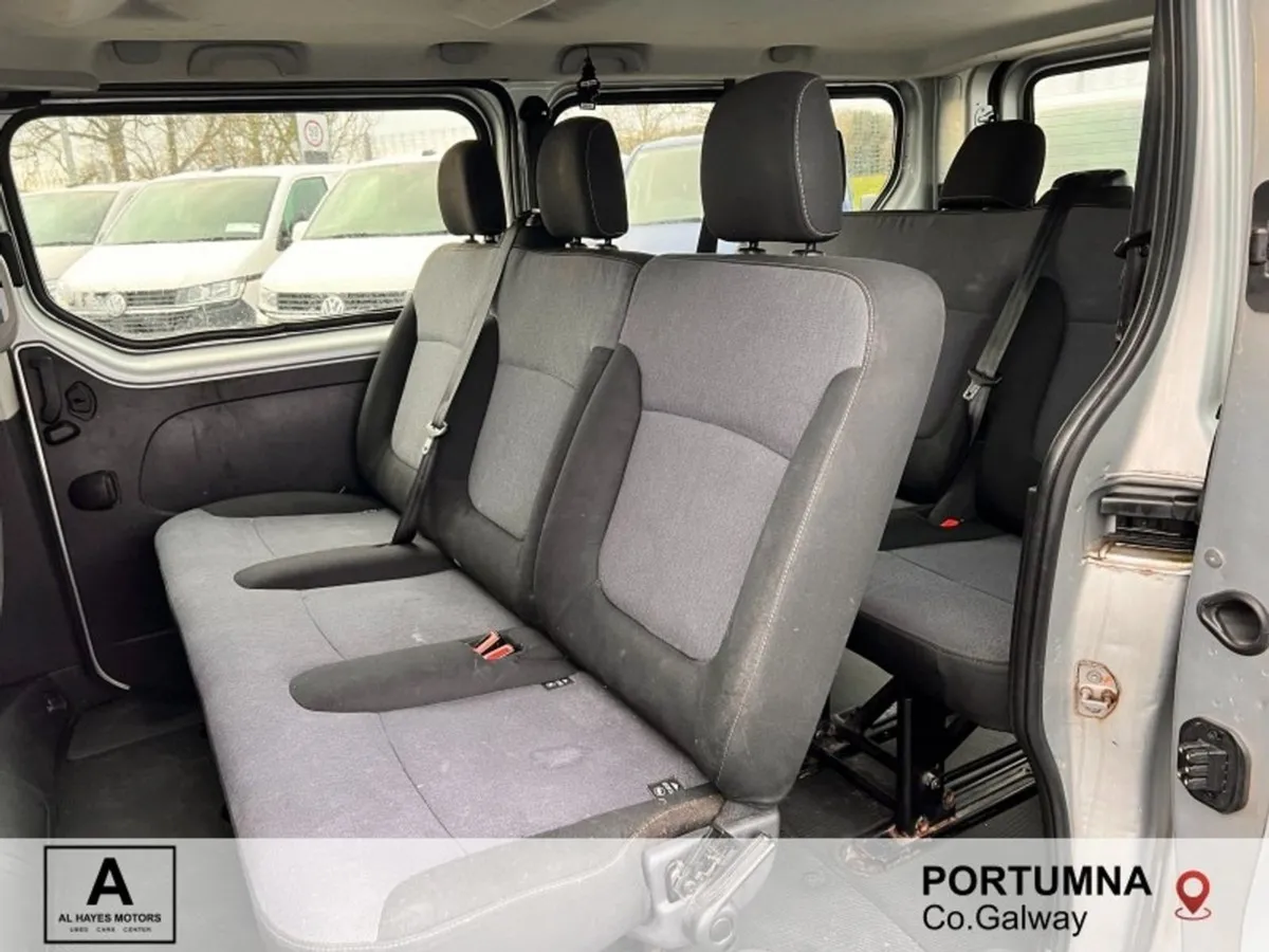 Opel Vivaro 9-seater 1.6dsl 125BHP LWB - Image 4