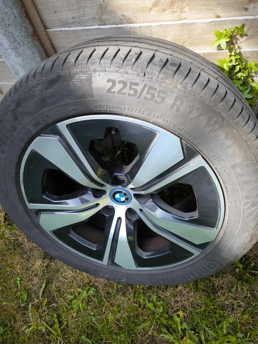 BMW i4  Genuine Wheels Alloys 225/55/17 - Image 2