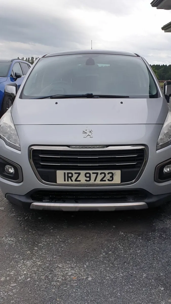 Peugeot 3008 Allure 2015 - Image 2