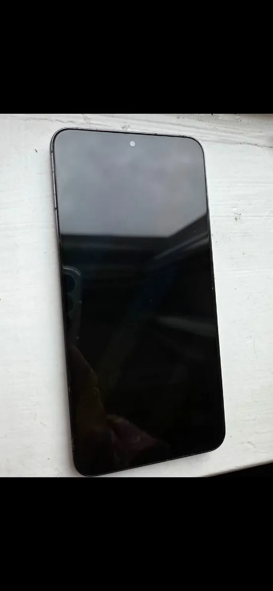 Samsung S22 5G - Image 1