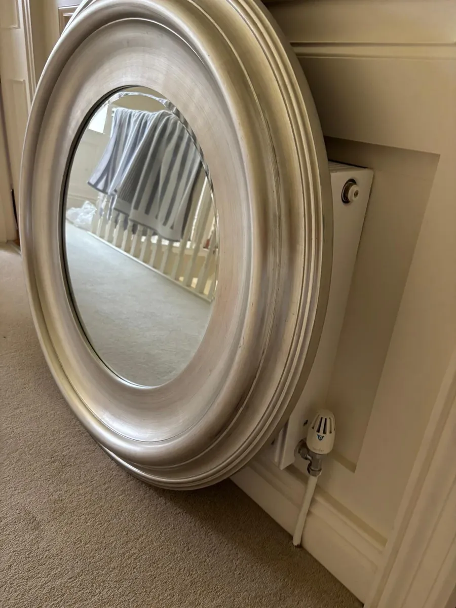 Mirror - Image 3