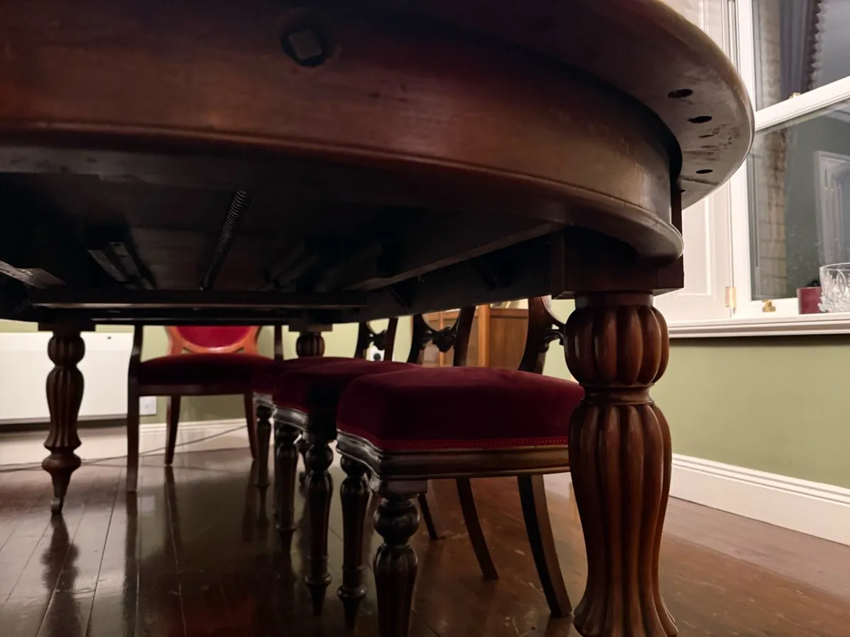 Dining room table and chairs - Image 4