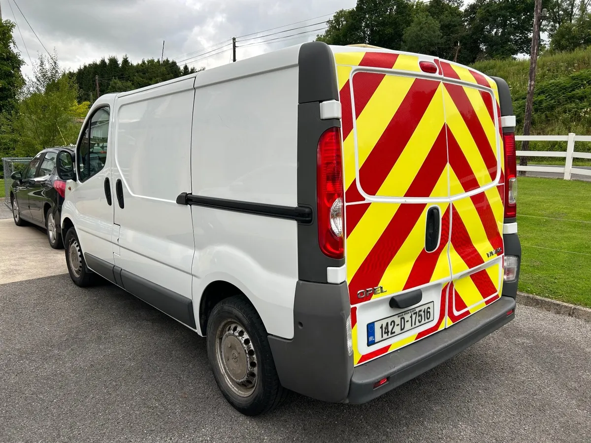 2014 Opel Vivaro 2 liter doe January 2026 - Image 4