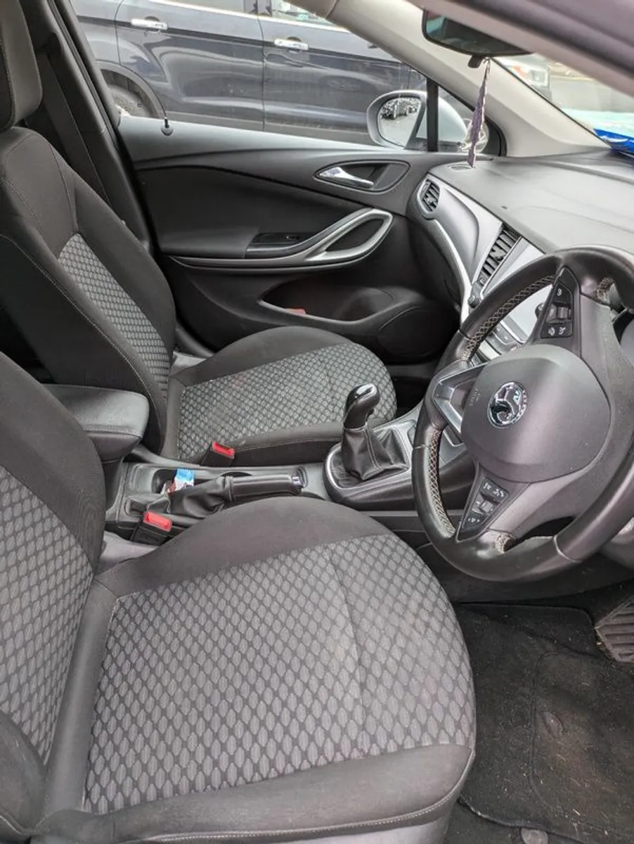 2018 Vauxhall Astra - Image 3