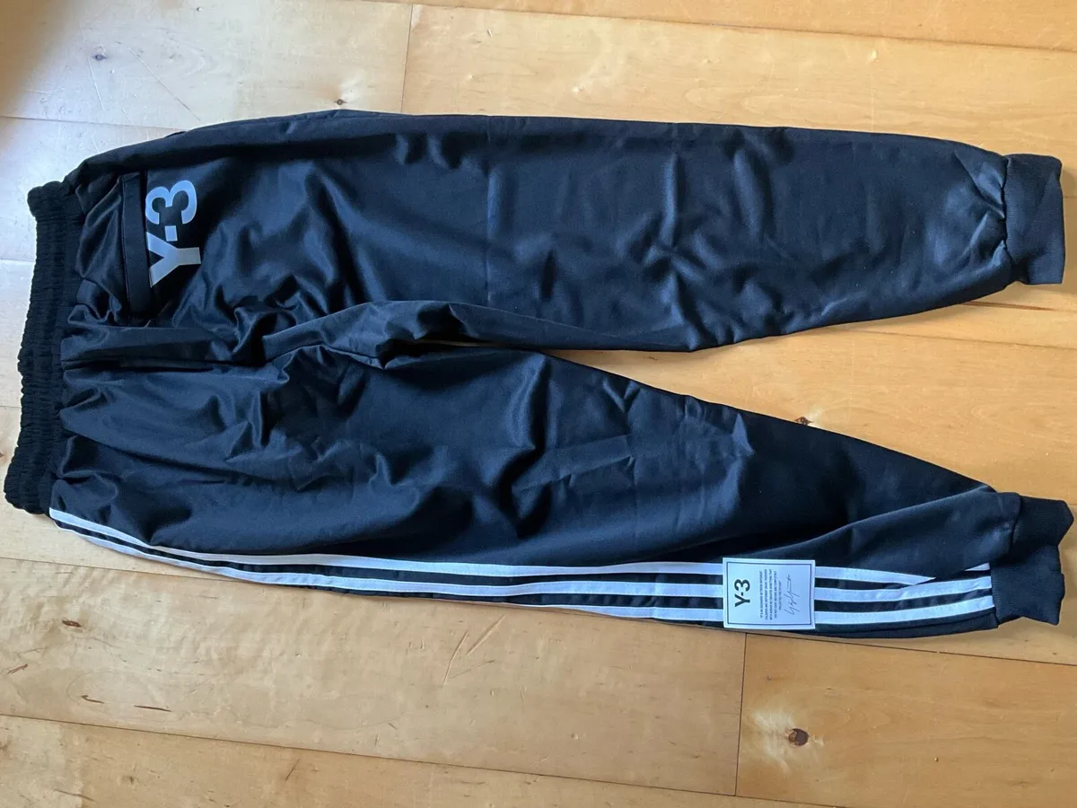 Y-3 Tracksuit ( Replica ) brand-new - Image 4