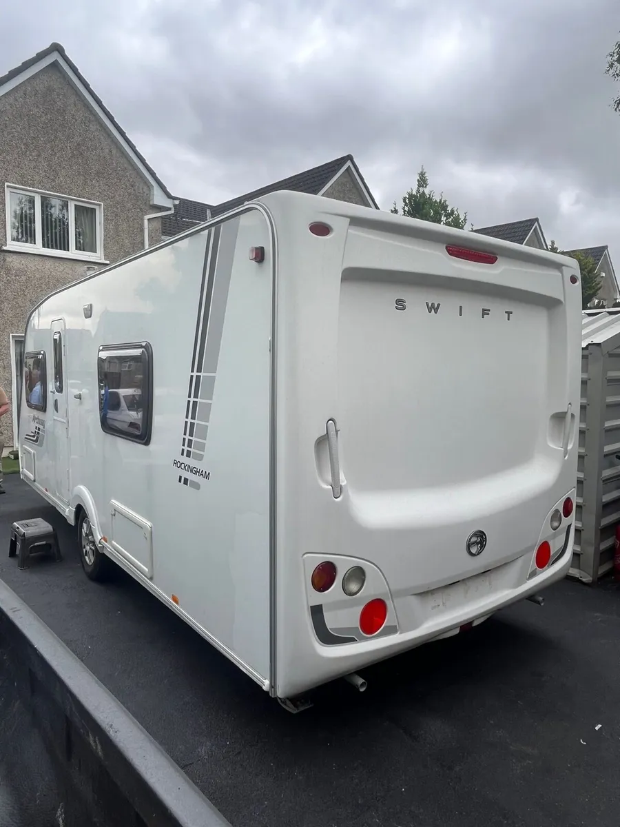 Swift 4 Berth Fixed Bed Caravan - Image 3