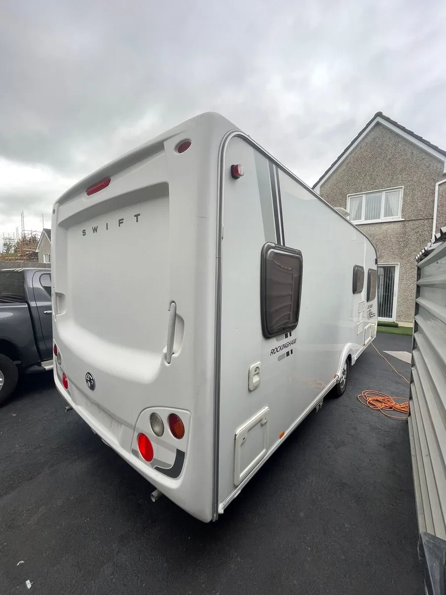 Swift 4 Berth Fixed Bed Caravan - Image 4