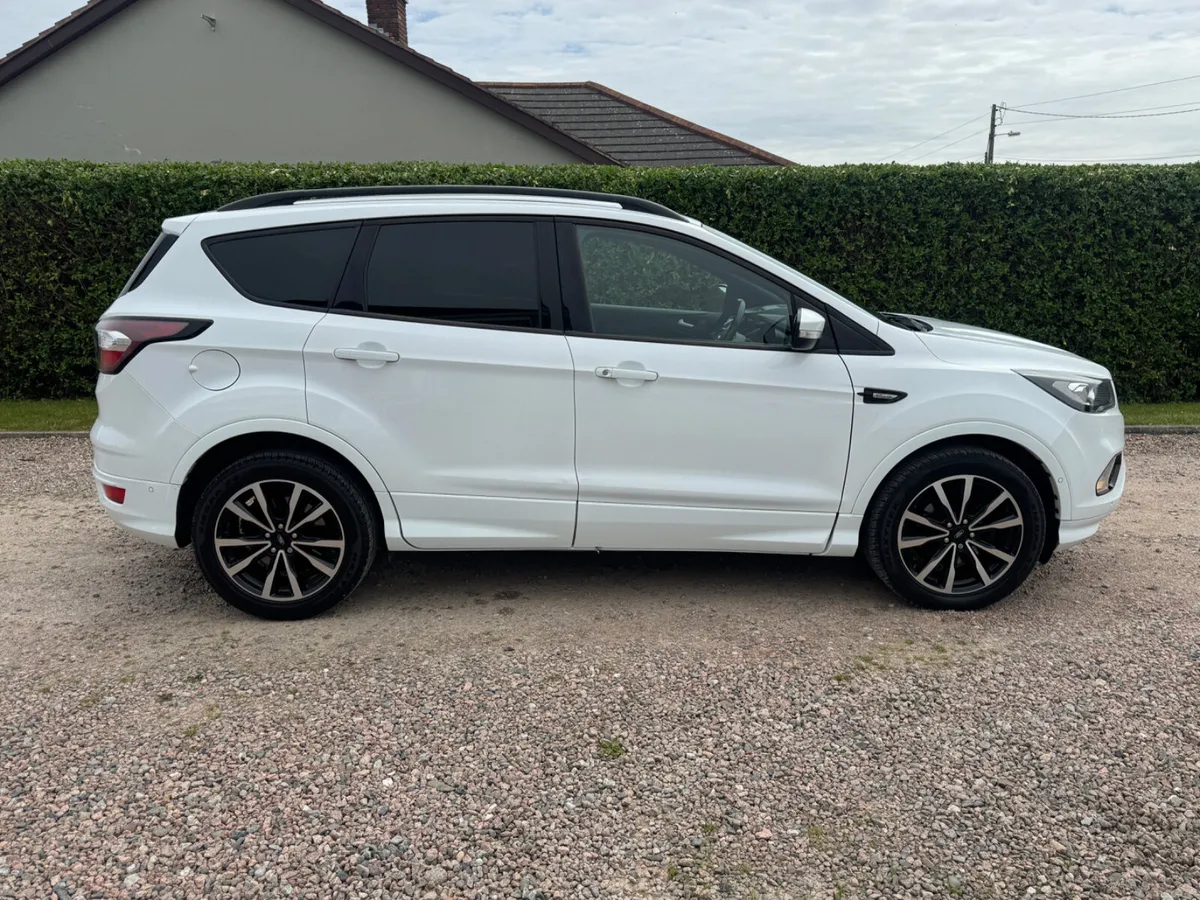 Ford Kuga 2019 ST LINE - Image 3