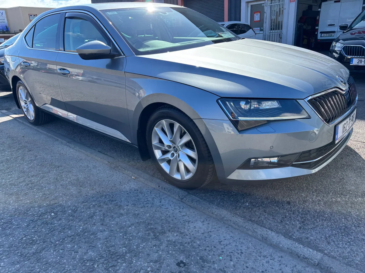 Skoda Superb Style 2.0tdi 150BHP 4DR - Image 4