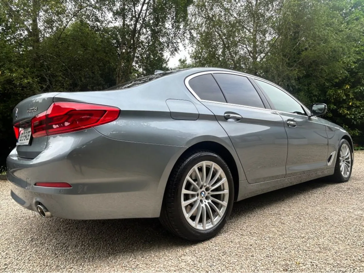 BMW 5 Series 530D SE  only 102000kmImmaculate - Image 3