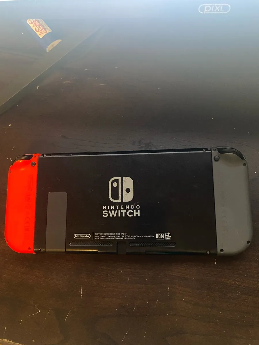 Nintendo Switch Used *PRICE AGGREED* - Image 2