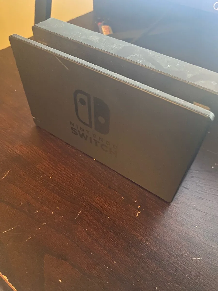 Nintendo Switch Used *PRICE AGGREED* - Image 3